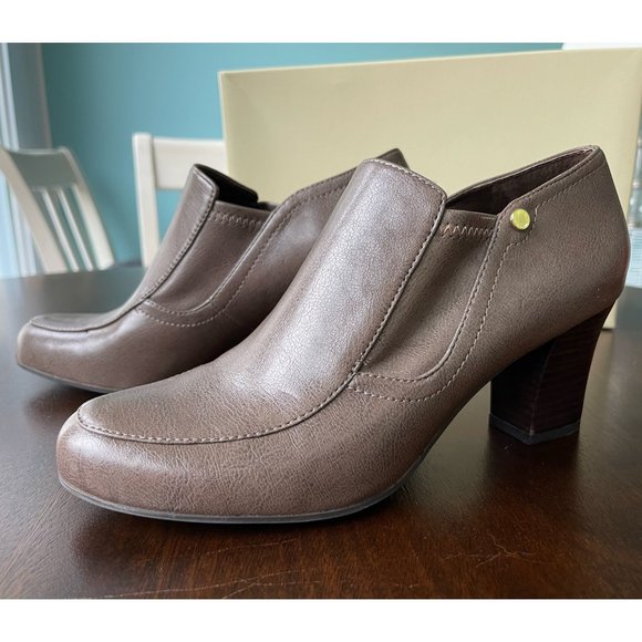 FRANCO SARTO Taupe Leather 2.75" Heel Loafer Shoes Slip On Size 8.5 M NEW IN BOX - Picture 2 of 12